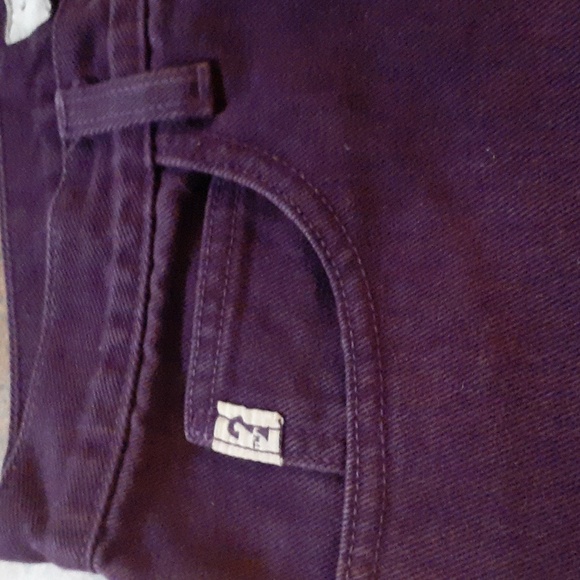 ladies plum color guess Jean's  never worn! - Picture 8 of 8